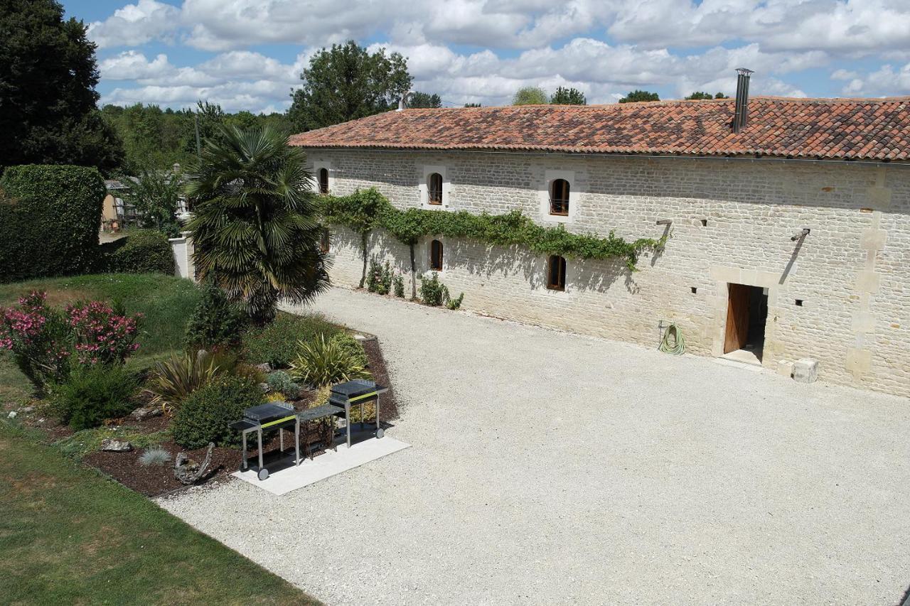 Gites Les Grandes Ecures Mons  Exterior foto